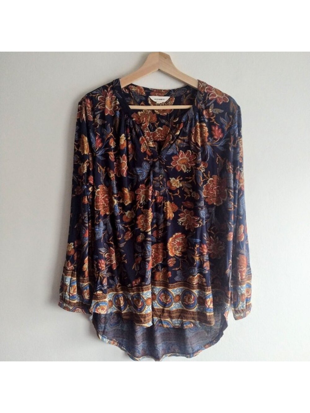 Lucky Brand Floral Blouse L Navy Tan Knit Relaxed Fit Tunic Top - Picture 1 of 9